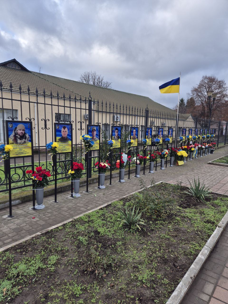 Урочисте відкриття Алеї Слави 4 Урочисте відкриття Алеї Слави