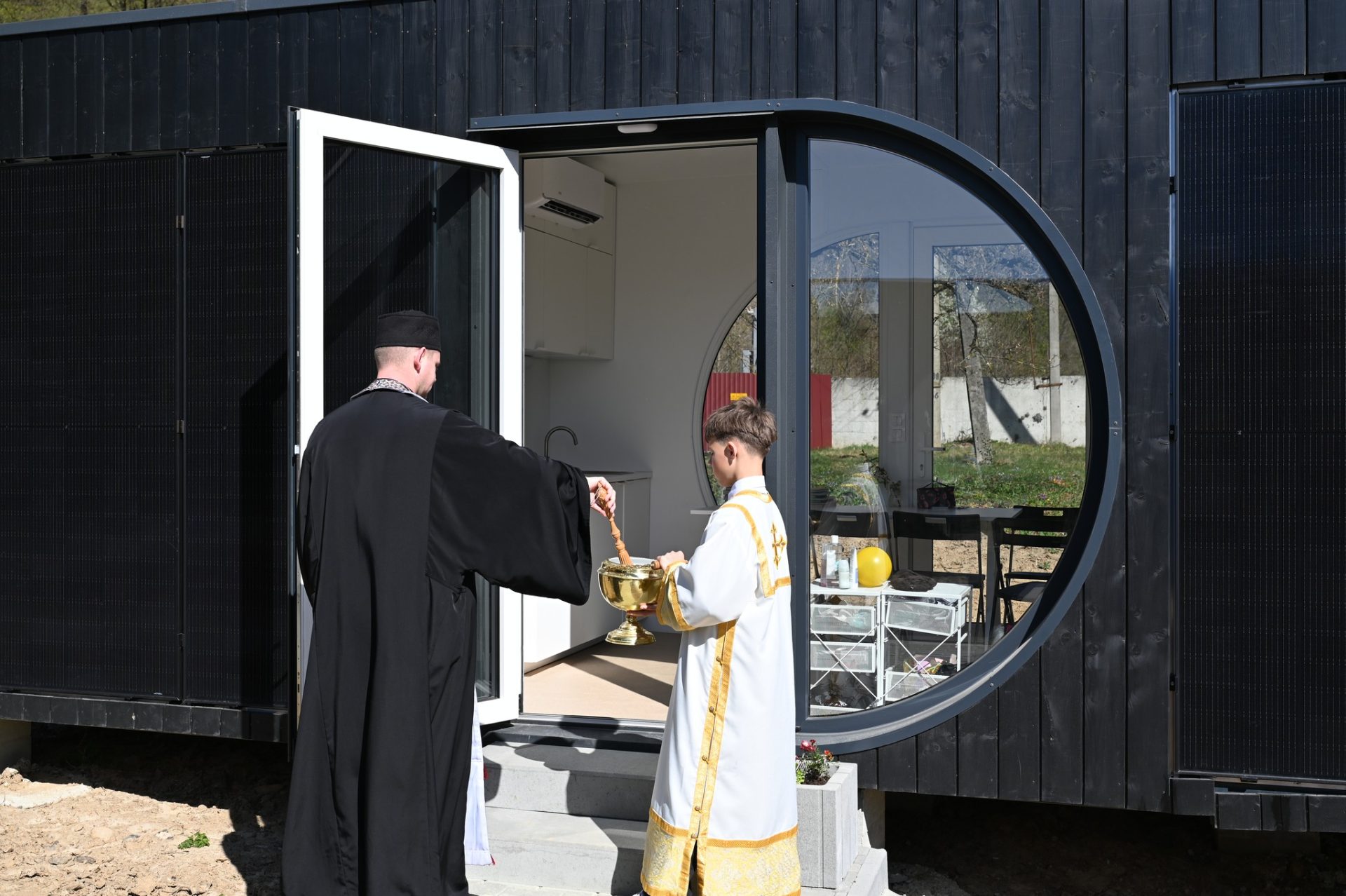 На Закарпатті відкрили сучасне екомістечко для дітей із прифронтових регіонів 40 На Закарпатті відкрили сучасне екомістечко для дітей із прифронтових регіонів