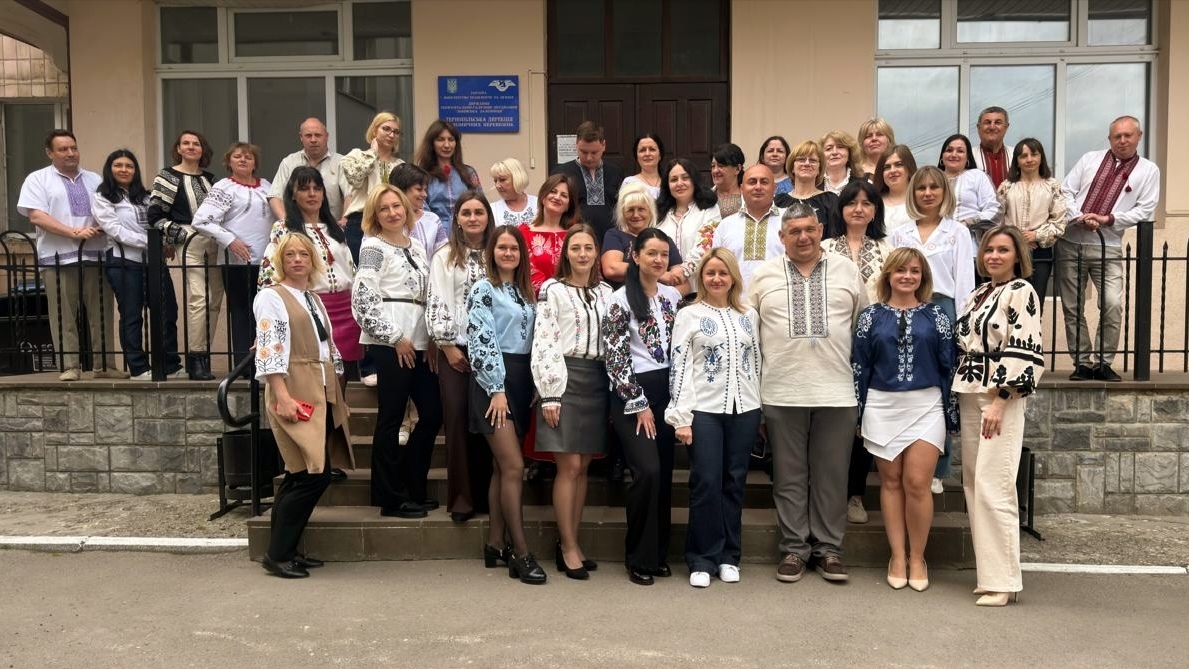 День вишиванки – свято нашої культури, гідності та єдності 8 День вишиванки – свято нашої культури, гідності та єдності